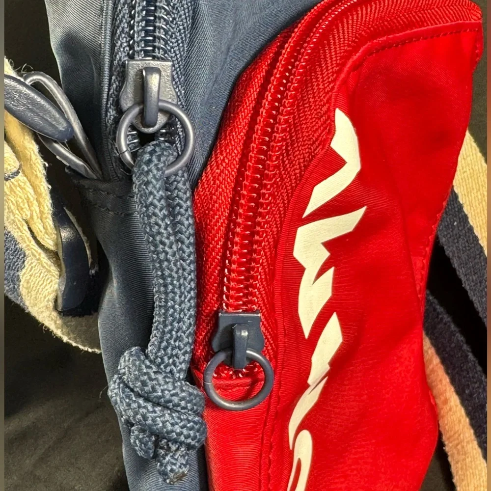 Tommy Hilfiger Men’s Red and Blue Crossbody Bag - Good Condition - Picture 12 of 16